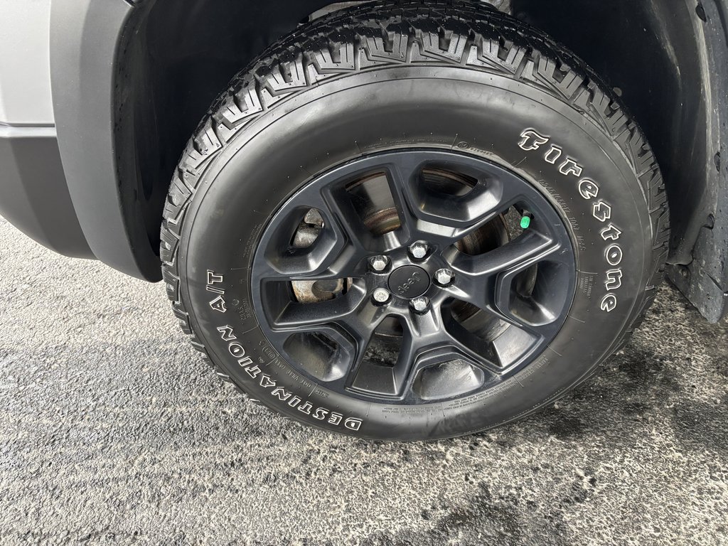 2021 Jeep Cherokee Trailhawk Elite 4x4 in Saint-Georges, Quebec - 9 - w1024h768px