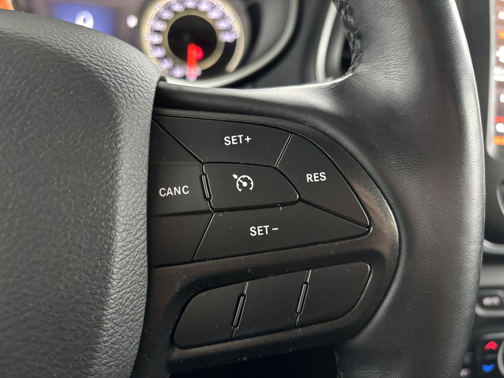 2021 Jeep Cherokee Trailhawk Elite 4x4 in Saint-Georges, Quebec - 13 - w1024h768px