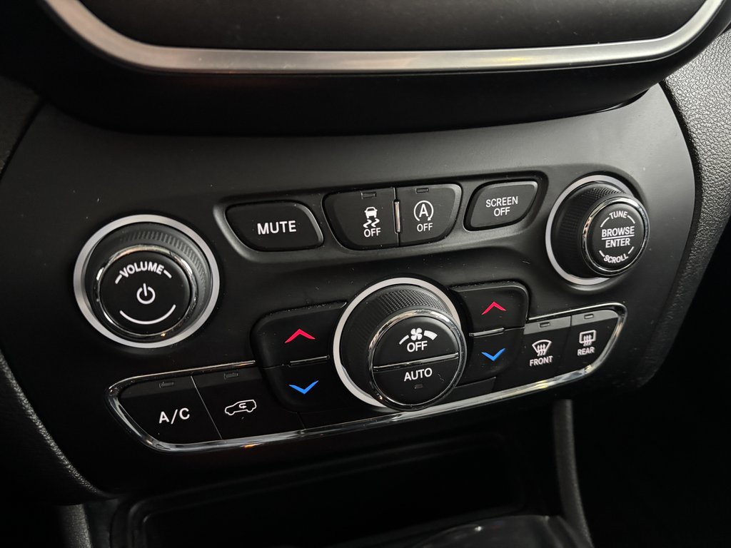 2021 Jeep Cherokee Trailhawk Elite 4x4 in Saint-Georges, Quebec - 16 - w1024h768px