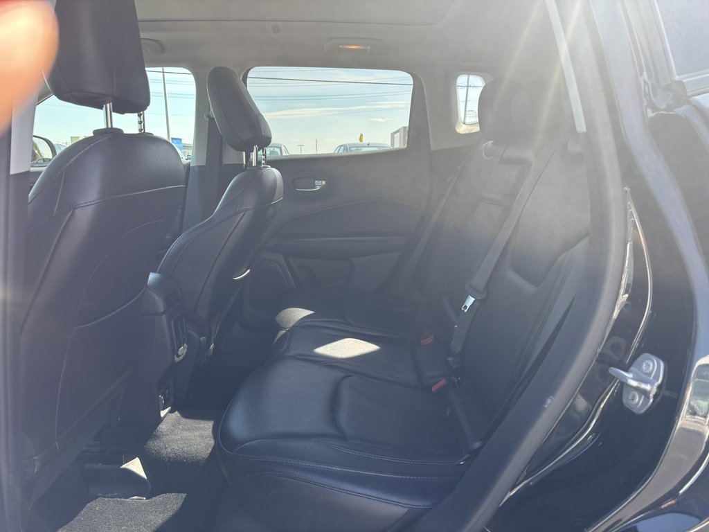 Jeep Compass Limited 4x4 2018 à Saint-Georges, Québec - 8 - w1024h768px