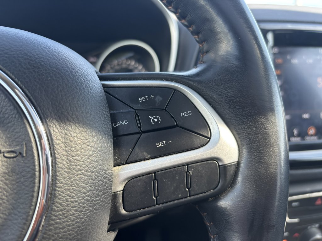 Jeep Compass Limited 4x4 2018 à Saint-Georges, Québec - 14 - w1024h768px