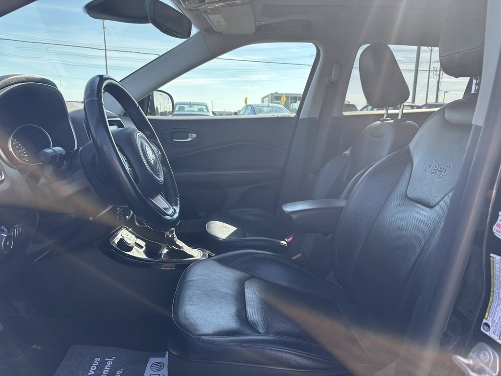 Jeep Compass Limited 4x4 2018 à Saint-Georges, Québec - 9 - w1024h768px