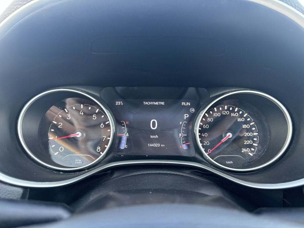 Jeep Compass Limited 4x4 2018 à Saint-Georges, Québec - 12 - w1024h768px