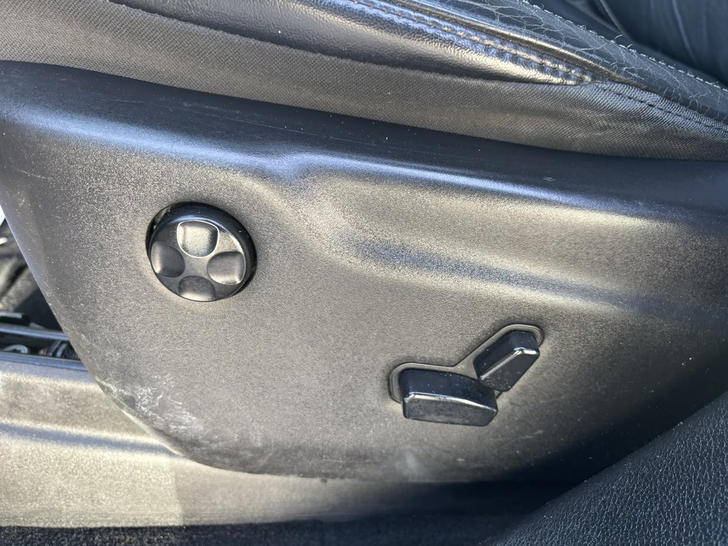 2015 Jeep Grand Cherokee 4WD 4dr Limited in Saint-Georges, Quebec - 11 - w1024h768px