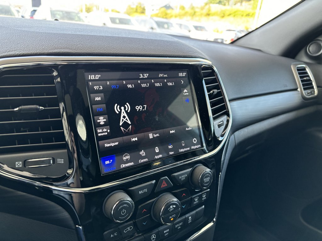 2020  Grand Cherokee Altitude 4x4 in Saint-Georges, Quebec - 16 - w1024h768px