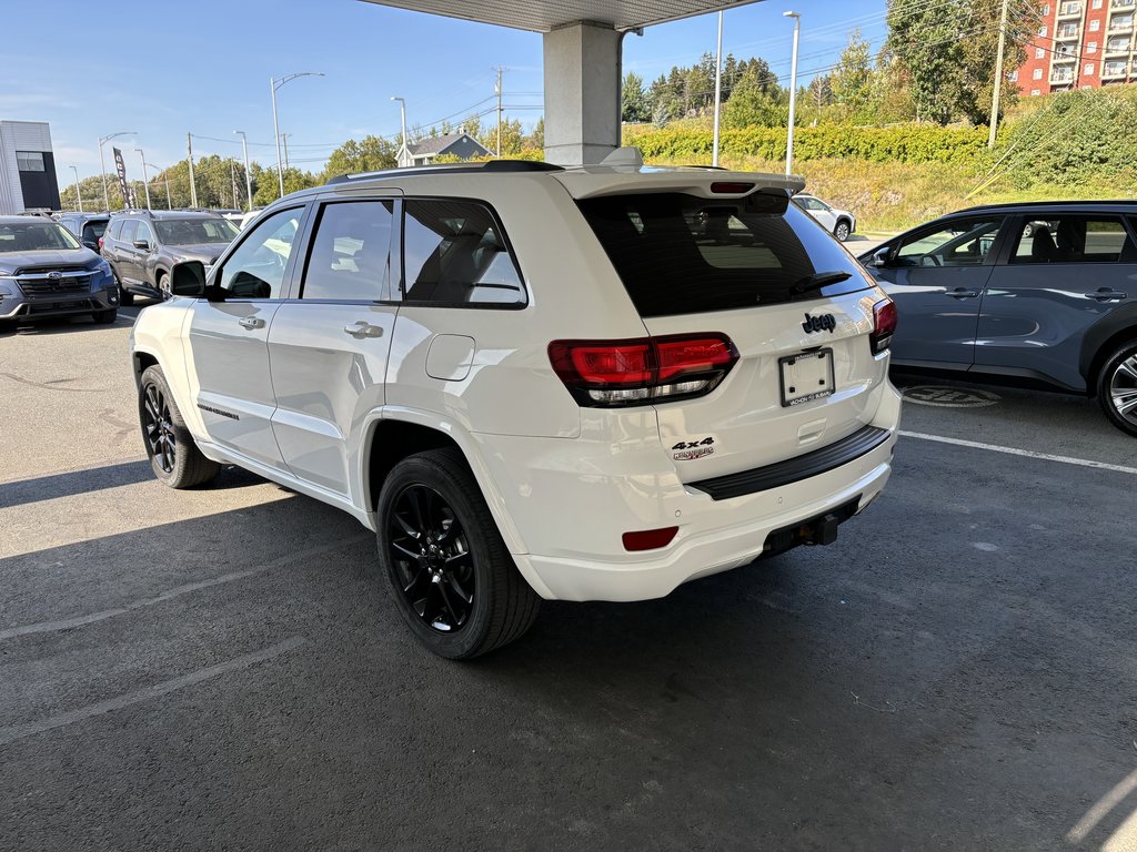 2020  Grand Cherokee Altitude 4x4 in Saint-Georges, Quebec - 6 - w1024h768px