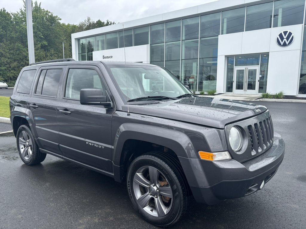 Jeep Patriot 4WD 4dr High Altitude 2015 à Saint-Georges, Québec - 1 - w1024h768px