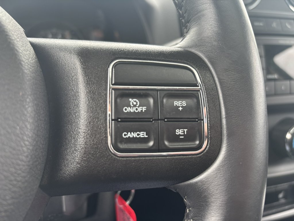 Jeep Patriot 4WD 4dr High Altitude 2015 à Saint-Georges, Québec - 12 - w1024h768px