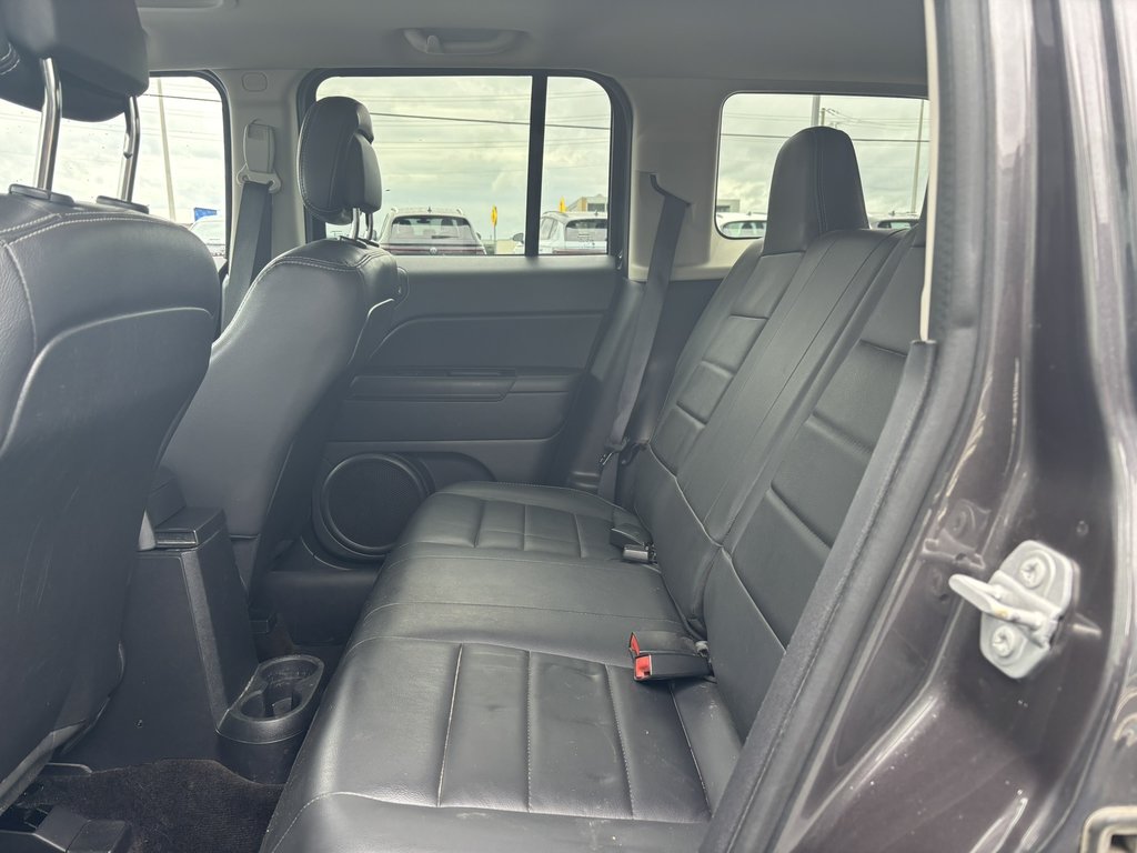 Jeep Patriot 4WD 4dr High Altitude 2015 à Saint-Georges, Québec - 7 - w1024h768px
