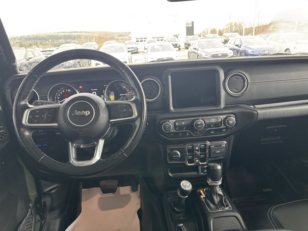 2022 Jeep Wrangler 4xe Unlimited Sahara 4x4 in Saint-Georges, Quebec - 10 - w1024h768px