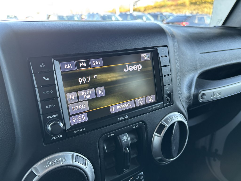 WRANGLER JK UNLIMITED Sahara 4x4 2018 à Saint-Georges, Québec - 14 - w1024h768px