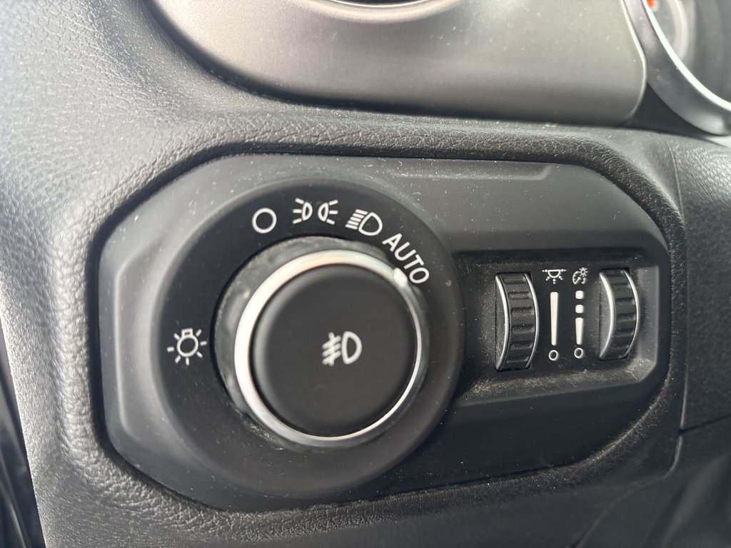 Jeep WRANGLER UNLIMITED Sport 4x4 2019 à Saint-Georges, Québec - 20 - w1024h768px