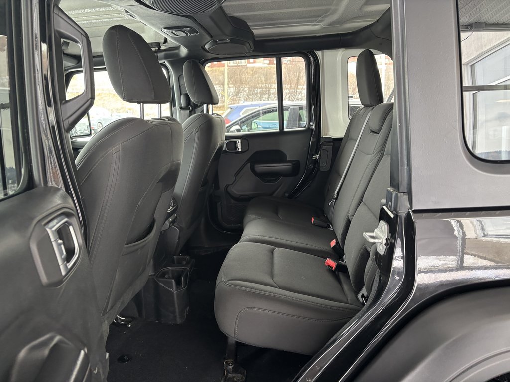 Jeep WRANGLER UNLIMITED Sport 4x4 2019 à Saint-Georges, Québec - 22 - w1024h768px