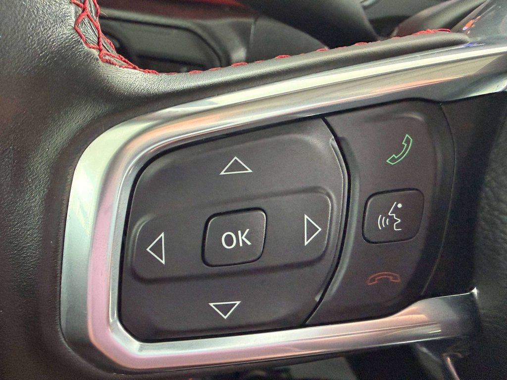 2023 Jeep Wrangler Rubicon in Saint-Georges, Quebec - 16 - w1024h768px
