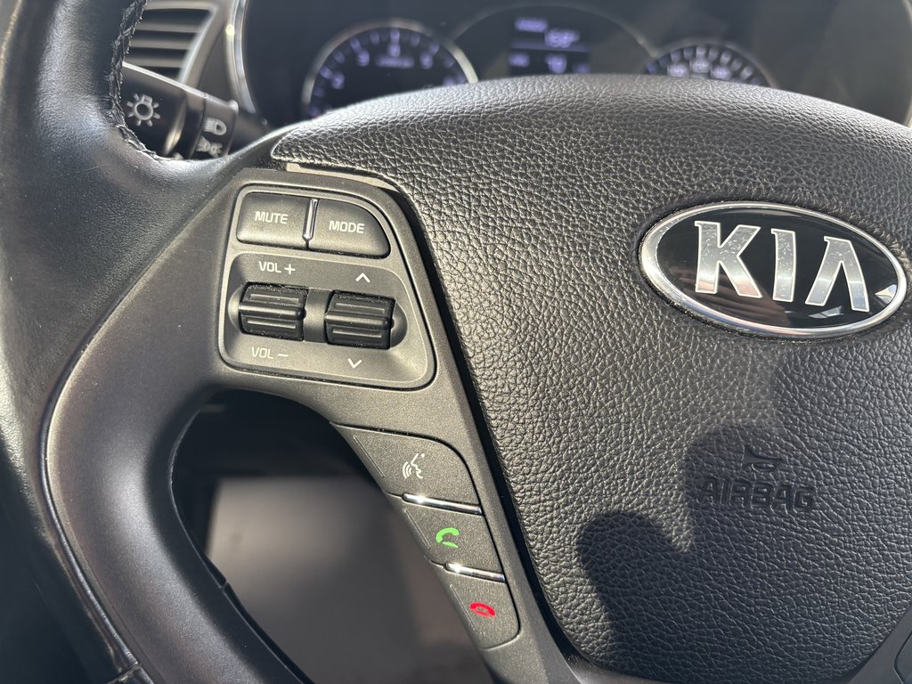 2015 Kia Forte 4dr Sdn Auto LX in Saint-Georges, Quebec - 12 - w1024h768px
