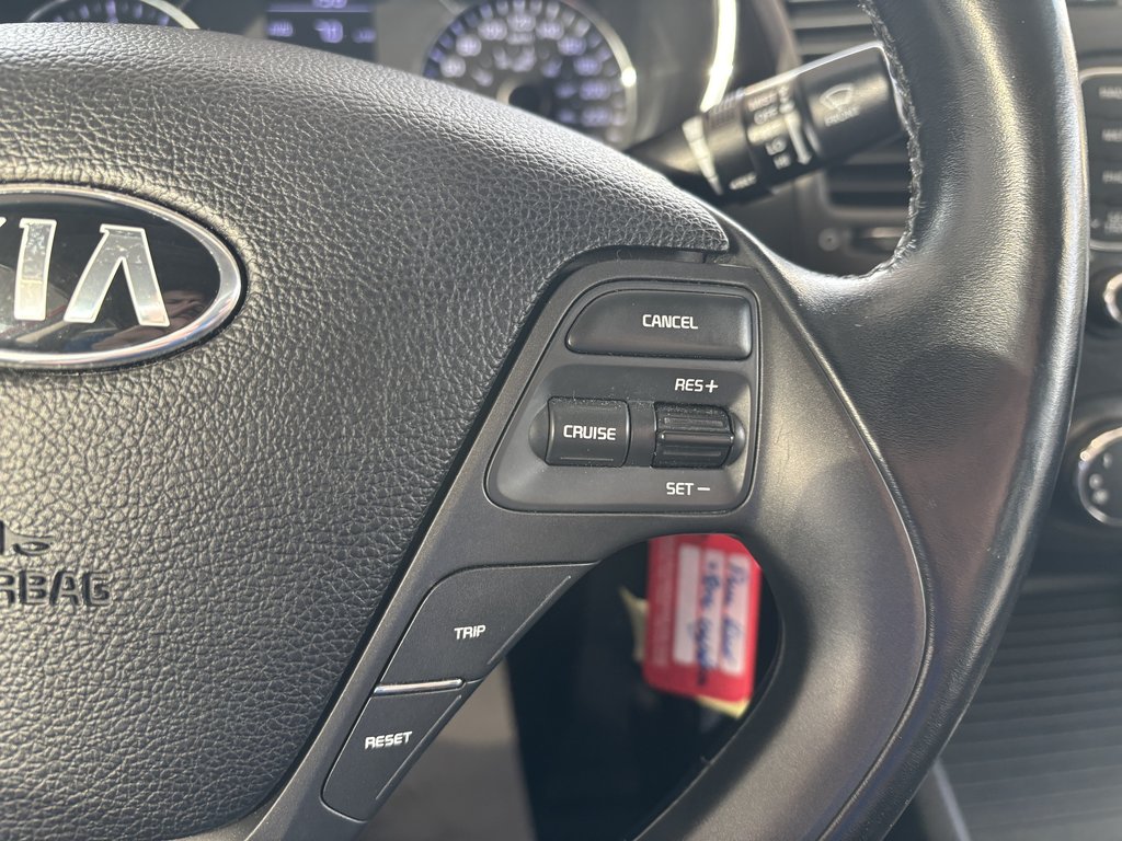 2015 Kia Forte 4dr Sdn Auto LX in Saint-Georges, Quebec - 11 - w1024h768px
