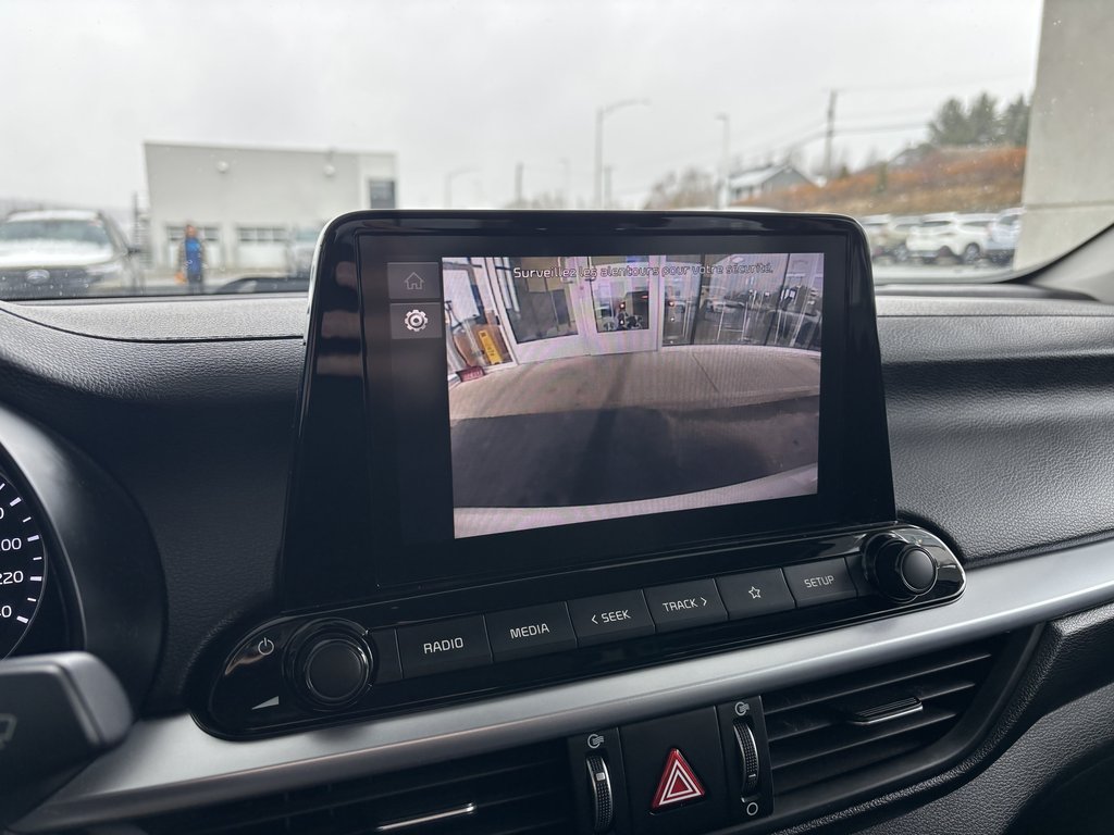 2023 Kia Forte LX IVT in Saint-Georges, Quebec - 15 - w1024h768px