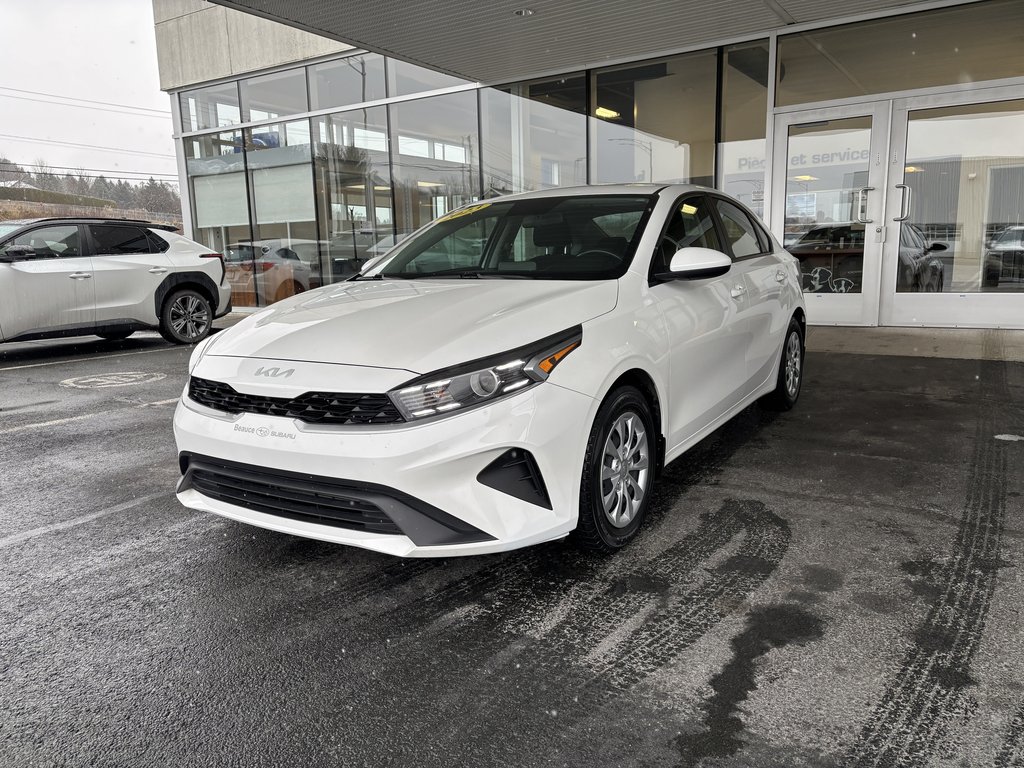 2023 Kia Forte LX IVT in Saint-Georges, Quebec - 7 - w1024h768px