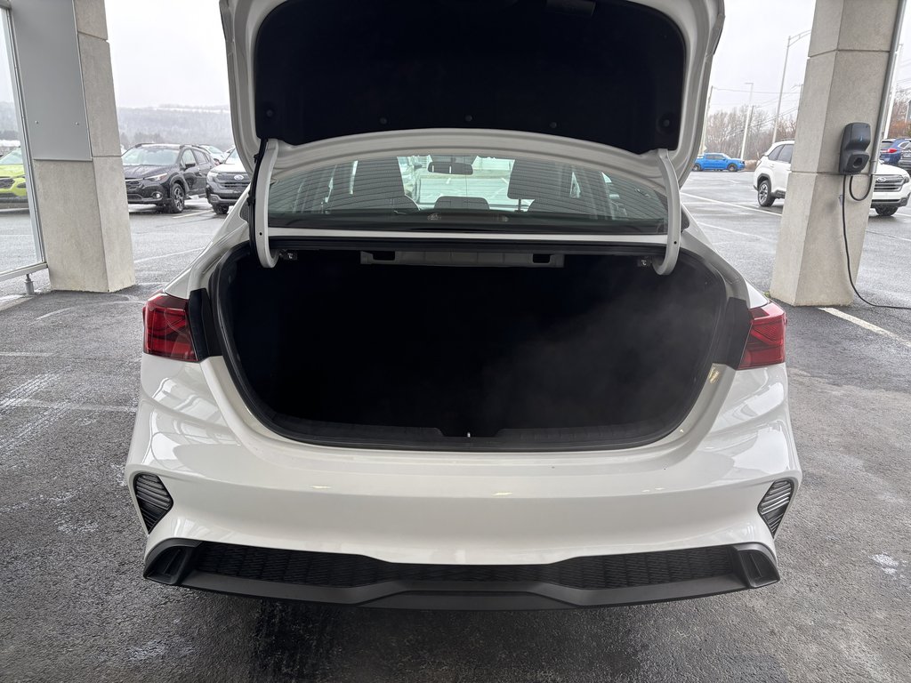2023 Kia Forte LX IVT in Saint-Georges, Quebec - 21 - w1024h768px