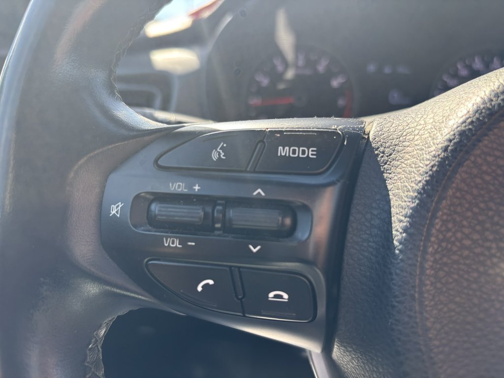 2018 Kia Rio 5-door EX Tech Auto w-Navigation in Saint-Georges, Quebec - 13 - w1024h768px