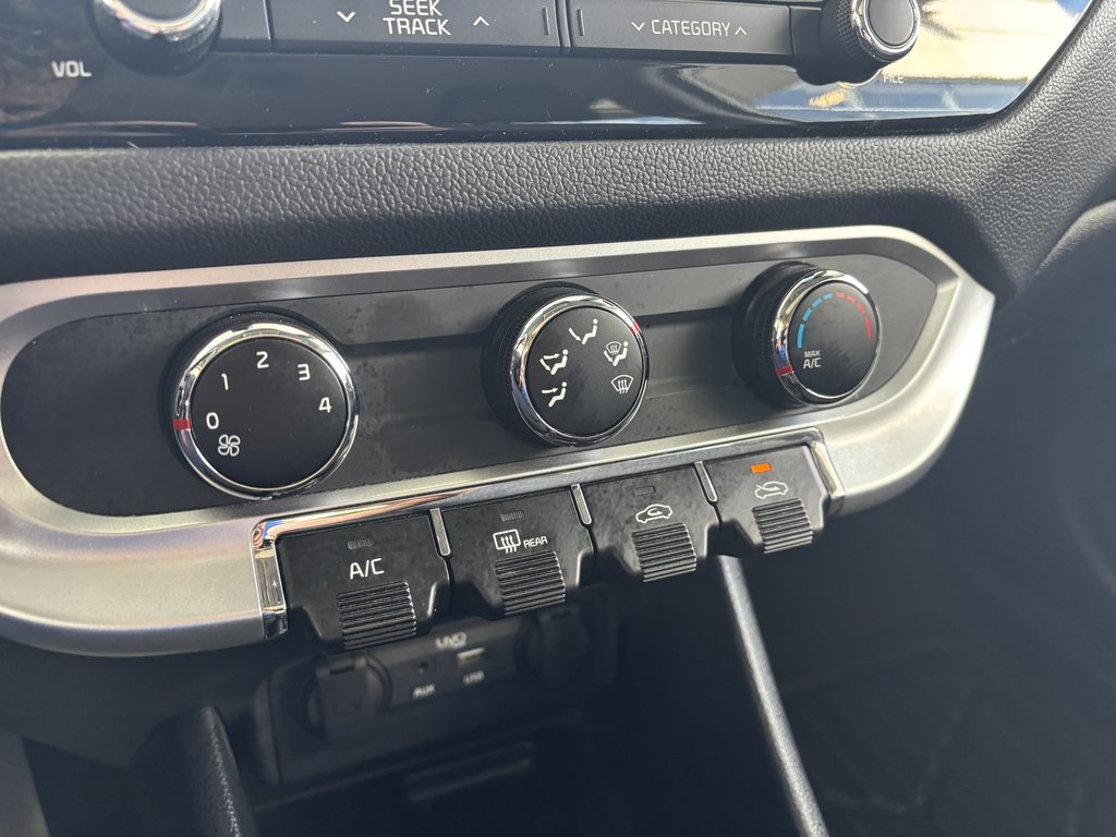 2017 Kia Rio 5dr HB Auto EX Special Edition in Saint-Georges, Quebec - 17 - w1024h768px