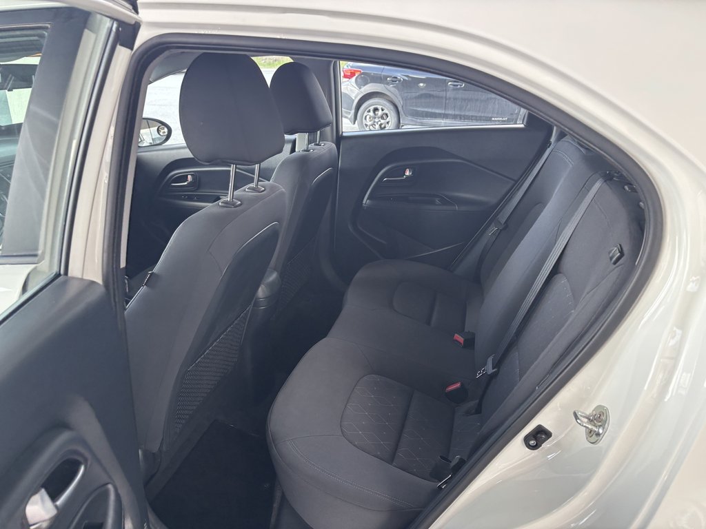 2017 Kia Rio 5dr HB Auto EX Special Edition in Saint-Georges, Quebec - 23 - w1024h768px
