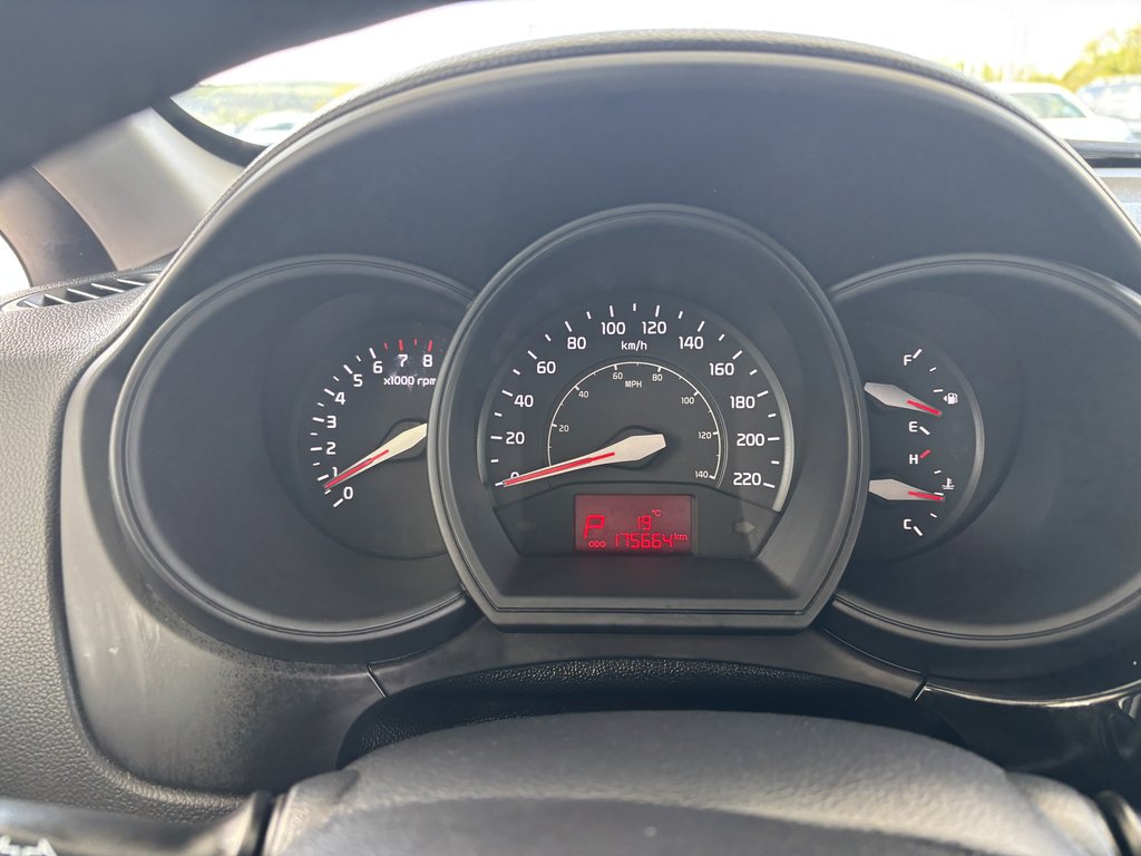 2017 Kia Rio 5dr HB Auto EX Special Edition in Saint-Georges, Quebec - 12 - w1024h768px