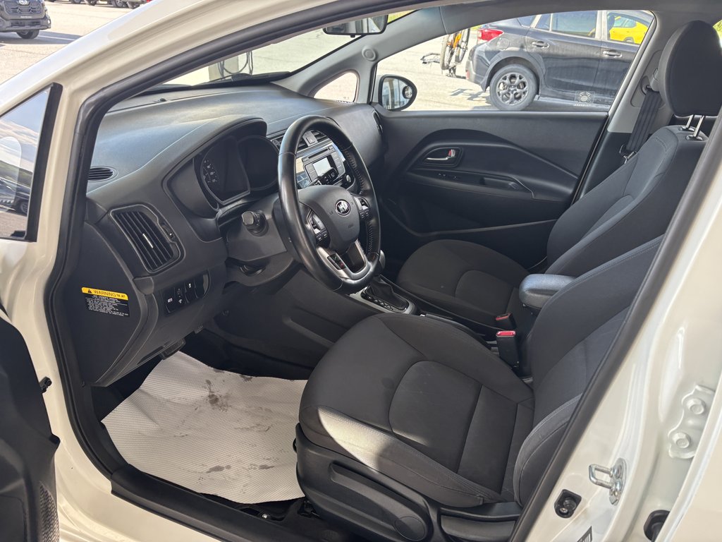 2017 Kia Rio 5dr HB Auto EX Special Edition in Saint-Georges, Quebec - 11 - w1024h768px