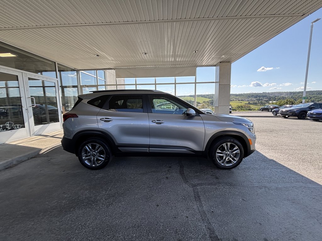 Kia Seltos EX AWD 2021 à Saint-Georges, Québec - 2 - w1024h768px