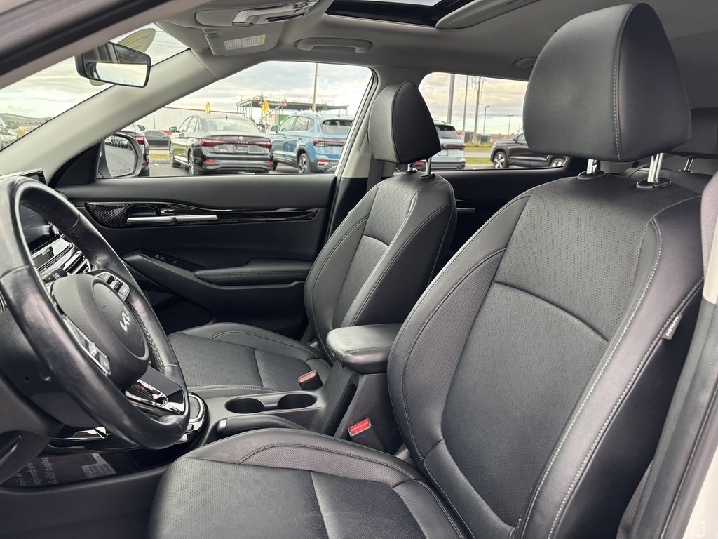 Kia Seltos EX AWD 2023 à Saint-Georges, Québec - 9 - w1024h768px