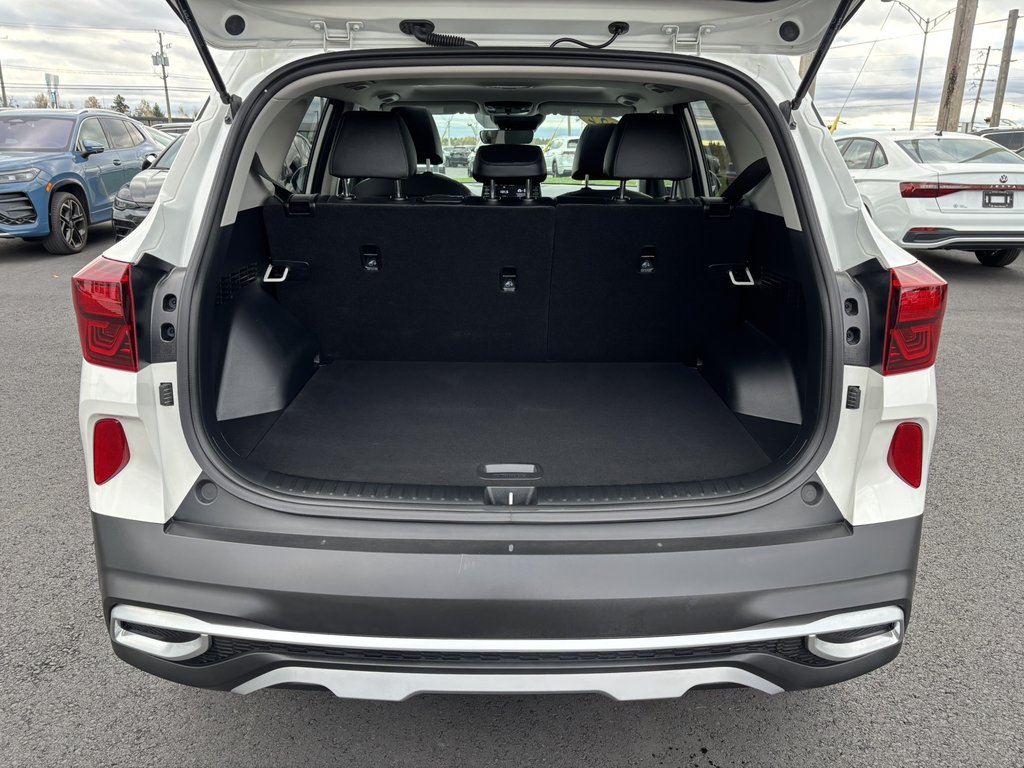 Kia Seltos EX AWD 2023 à Saint-Georges, Québec - 7 - w1024h768px