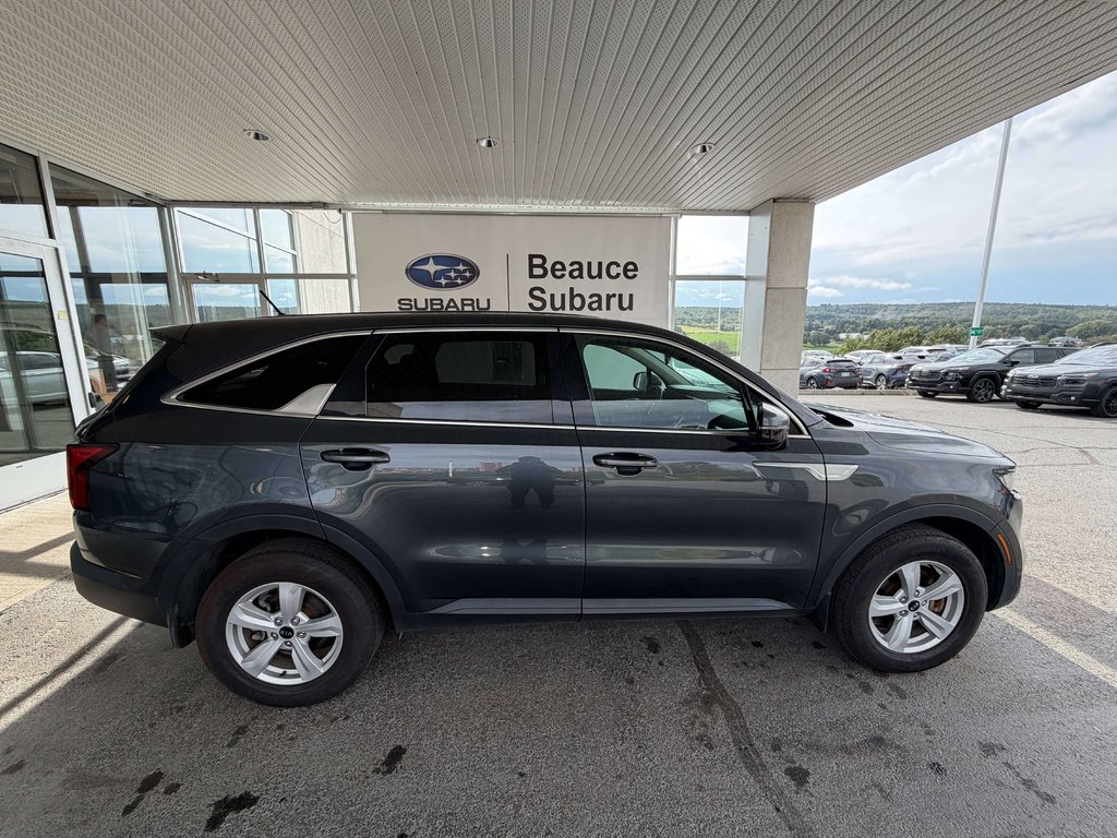 Kia Sorento LX+ AWD 2021 à Saint-Georges, Québec - 2 - w1024h768px