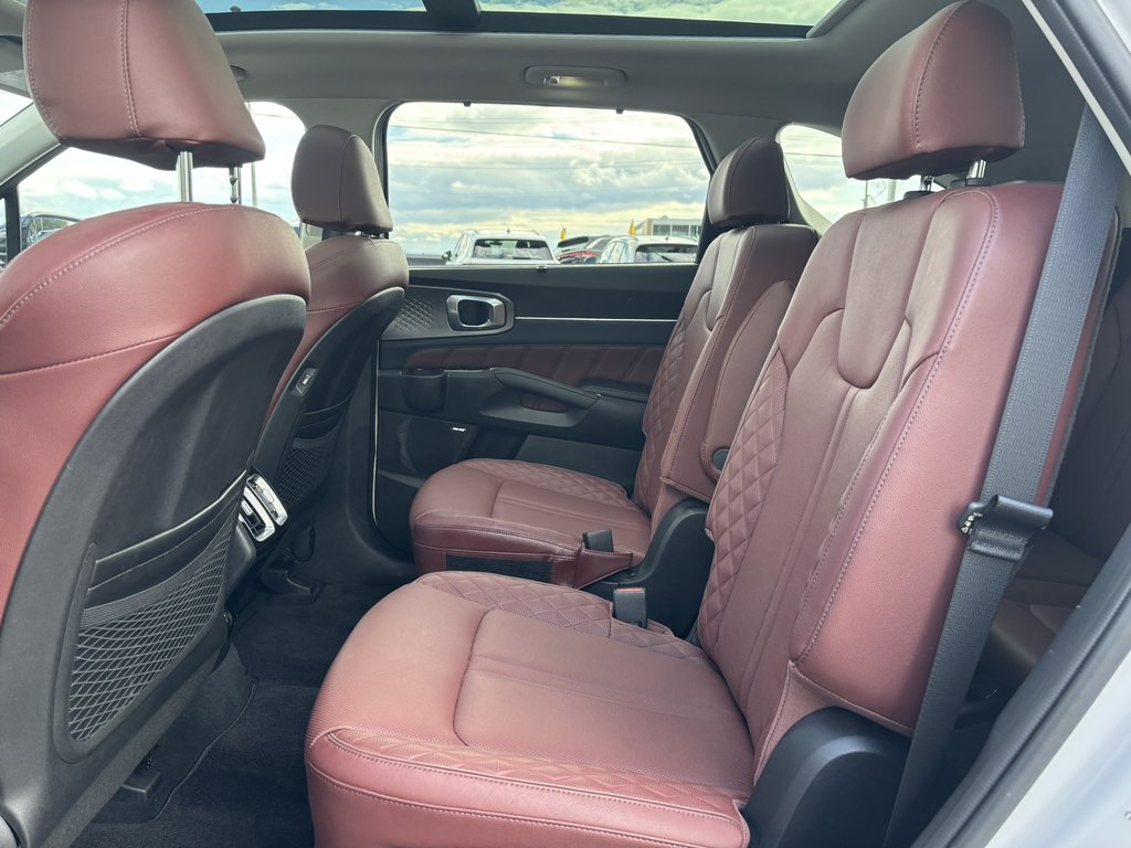 2021 Kia Sorento SX AWD w-Burgundy Leather in Saint-Georges, Quebec - 9 - w1024h768px