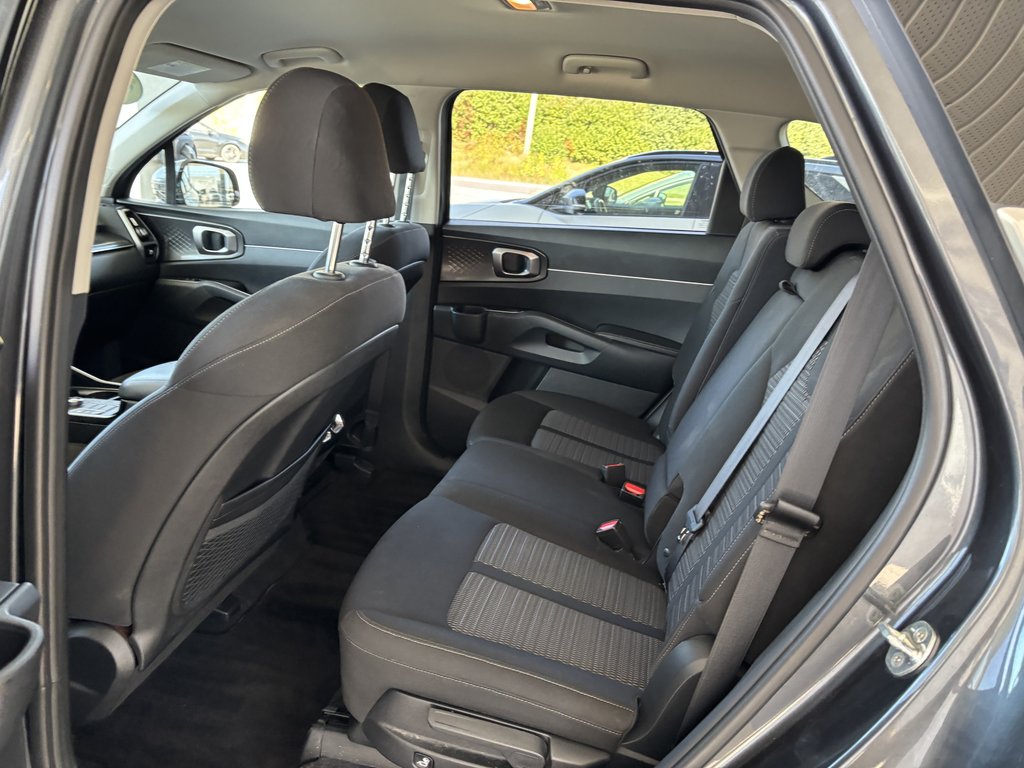 2023 Kia Sorento LX AWD in Saint-Georges, Quebec - 22 - w1024h768px