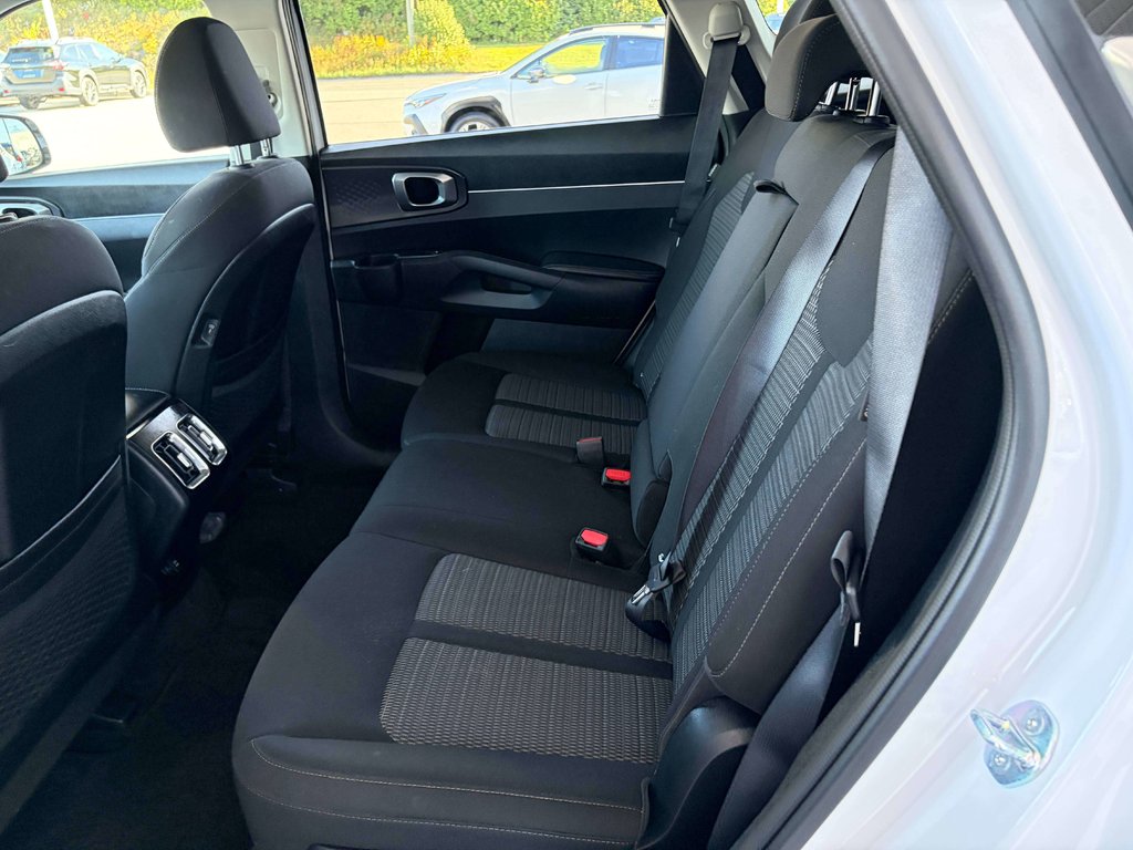 2025 Kia Sorento HYBRIDE in Saint-Georges, Quebec - 19 - w1024h768px