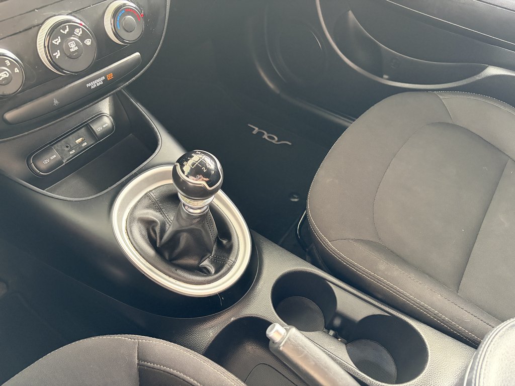 2016 Kia Soul 5dr Wgn Manual LX in Saint-Georges, Quebec - 12 - w1024h768px