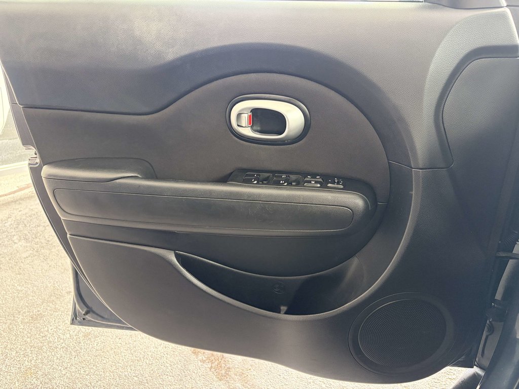 2016 Kia Soul 5dr Wgn Manual LX in Saint-Georges, Quebec - 18 - w1024h768px