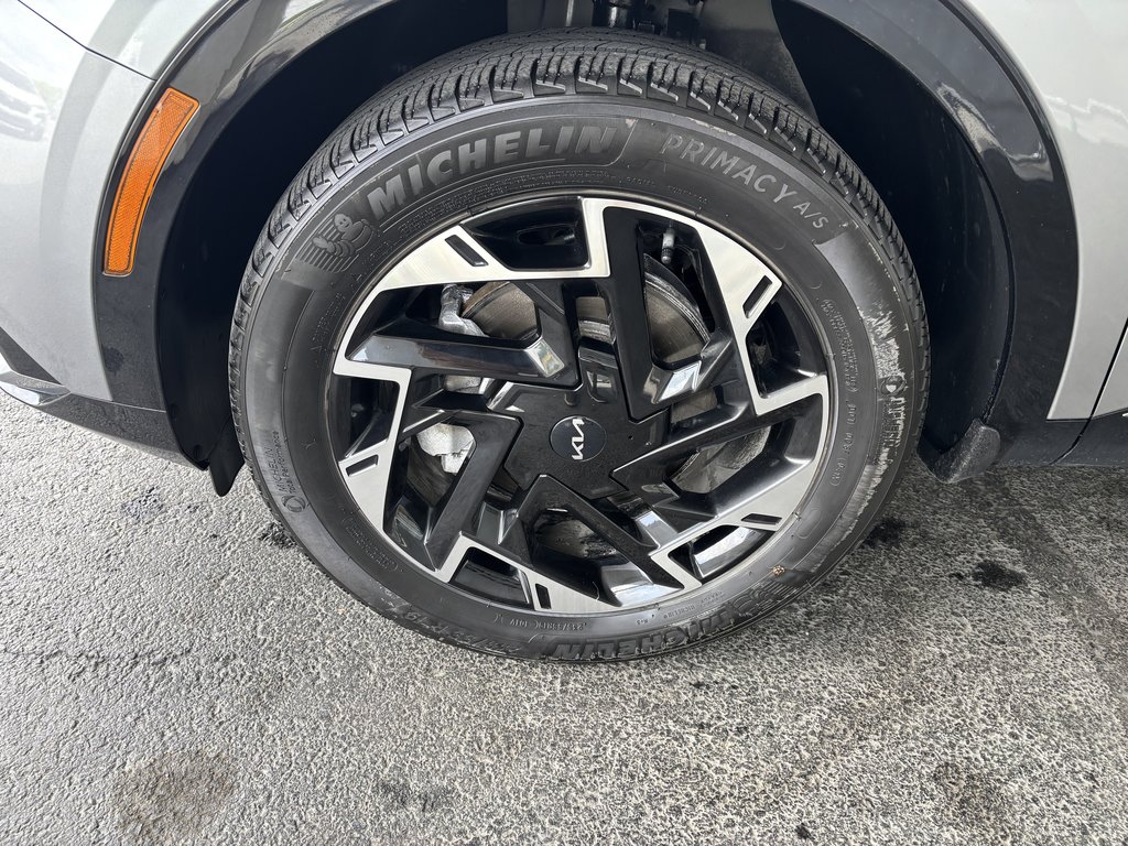 Kia Sportage EX Premium AWD w-Red Interior 2023 à Saint-Georges, Québec - 9 - w1024h768px