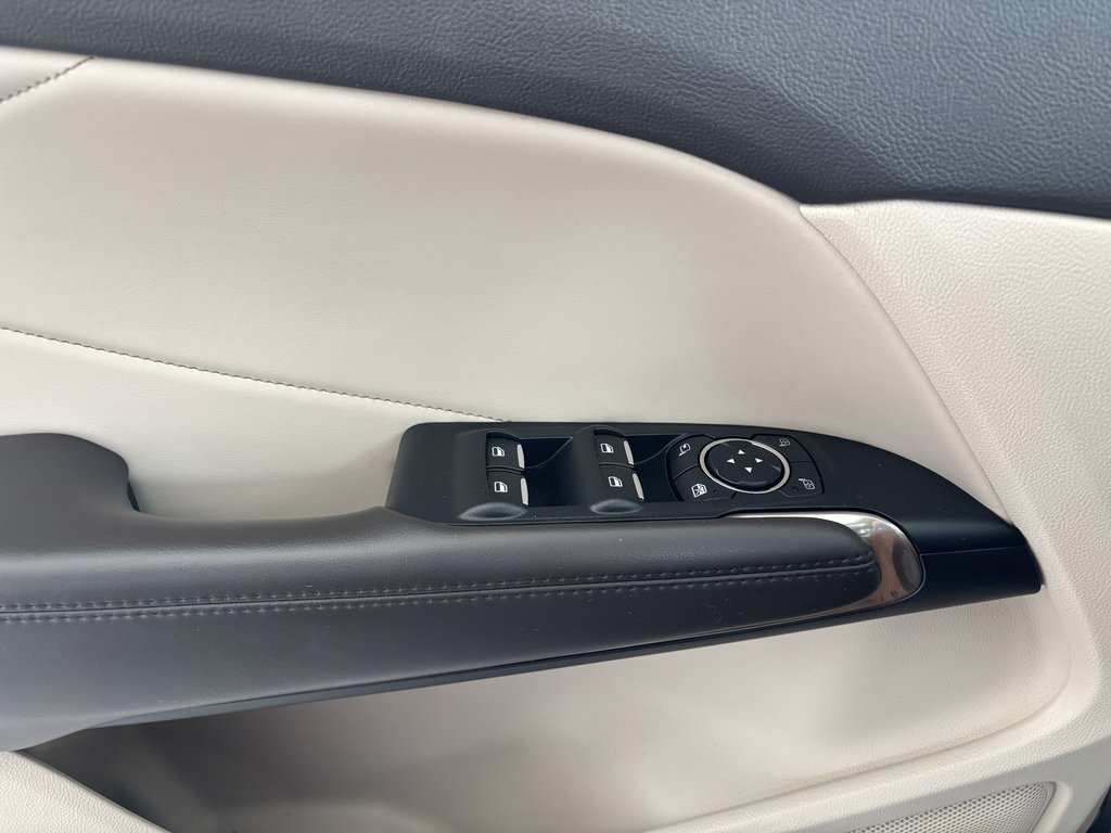 Lincoln MKC AWD 4dr Select 2017 à Saint-Georges, Québec - 20 - w1024h768px