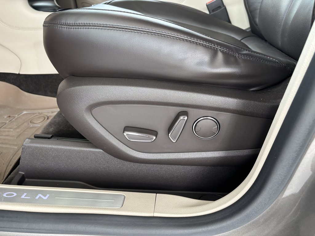 Lincoln MKC AWD 4dr Select 2017 à Saint-Georges, Québec - 21 - w1024h768px