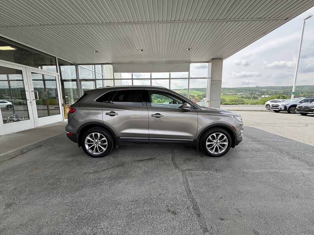 Lincoln MKC AWD 4dr Select 2017 à Saint-Georges, Québec - 2 - w1024h768px