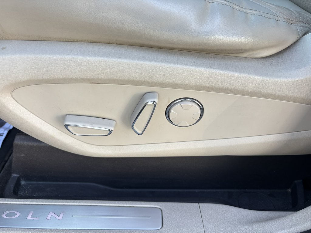 2018 Lincoln MKC AWD Select in Saint-Georges, Quebec - 8 - w1024h768px