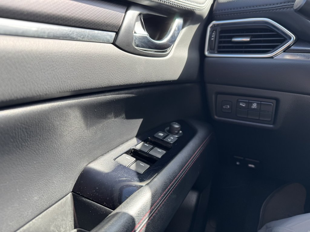 2021 Mazda CX-5 2021.5 Kuro Edition AWD in Saint-Georges, Quebec - 16 - w1024h768px
