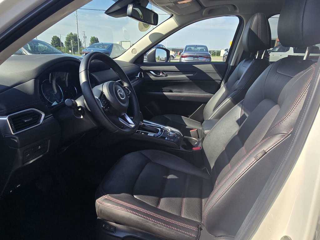 Mazda CX-5 Kuro AWD 2023 à Saint-Georges, Québec - 9 - w1024h768px
