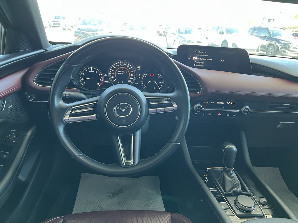2023 Mazda 3 Sport GT w-Turbo Auto i-ACTIV AWD in Saint-Georges, Quebec - 9 - w1024h768px