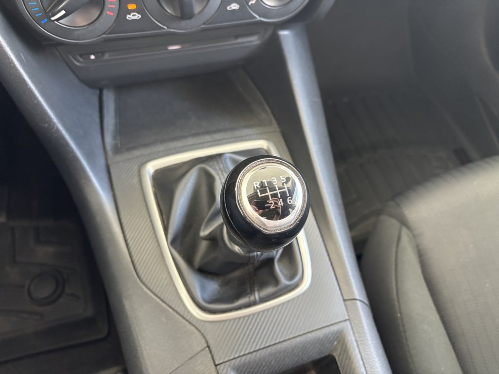 2015 Mazda 3 4dr Sdn Man GX in Saint-Georges, Quebec - 15 - w1024h768px