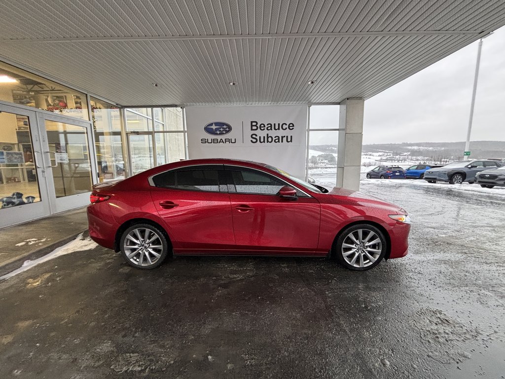 Mazda 3 GT Auto i-ACTIV AWD 2019 à Saint-Georges, Québec - 2 - w1024h768px