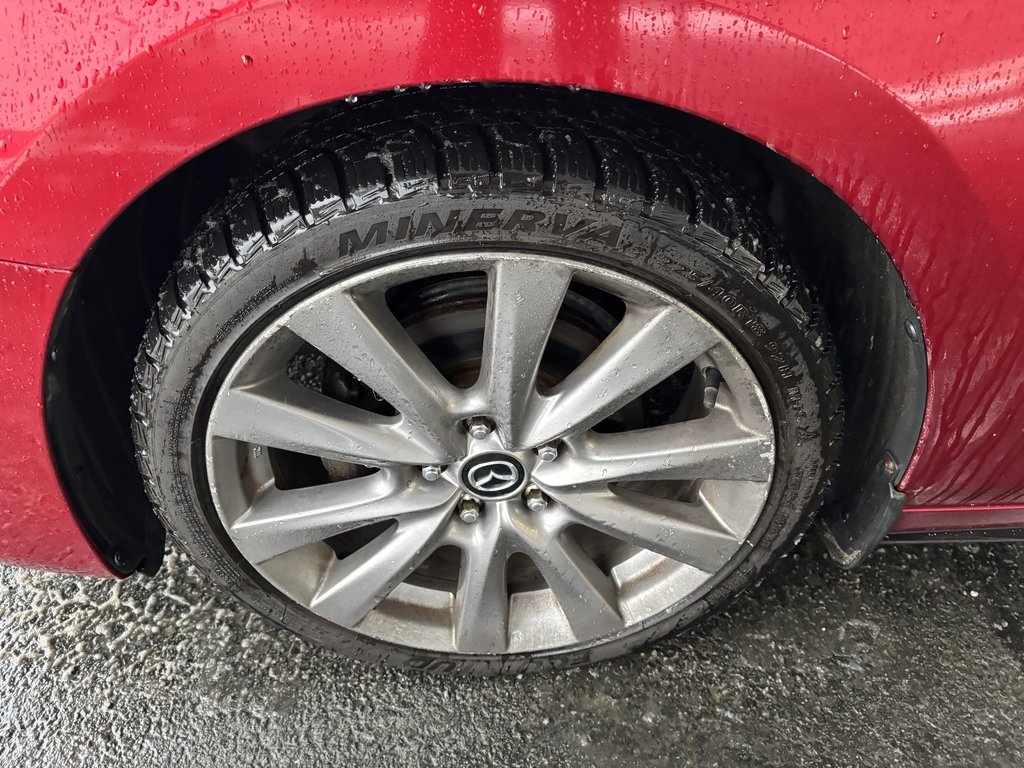 Mazda 3 GT Auto i-ACTIV AWD 2019 à Saint-Georges, Québec - 9 - w1024h768px