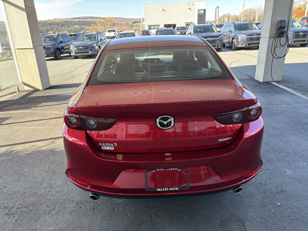 Mazda 3 GX Auto FWD 2022 à Saint-Georges, Québec - 4 - w1024h768px