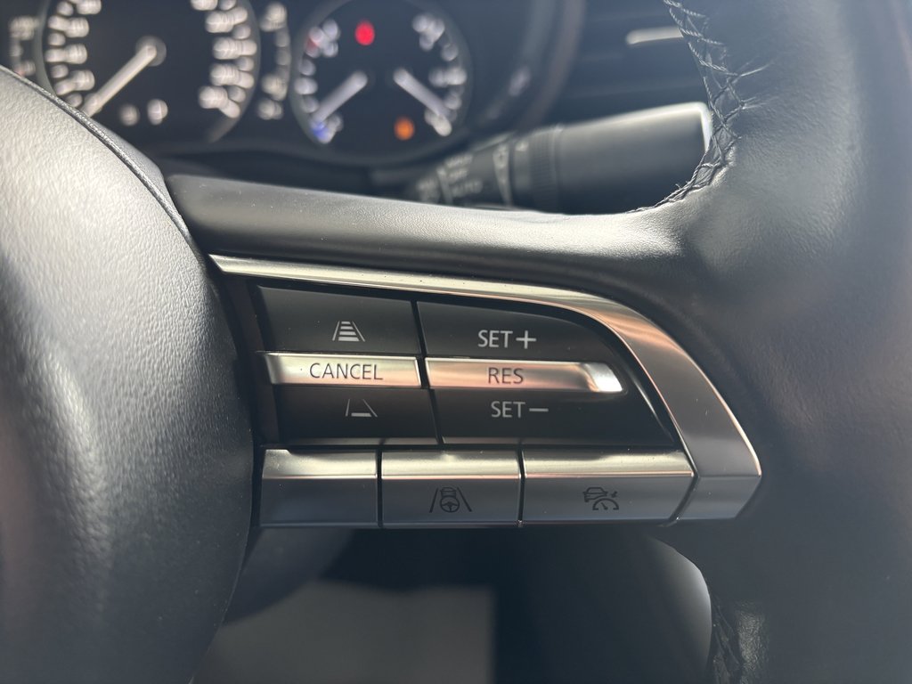 2022 Mazda 3 GT Auto i-ACTIV AWD in Saint-Georges, Quebec - 13 - w1024h768px